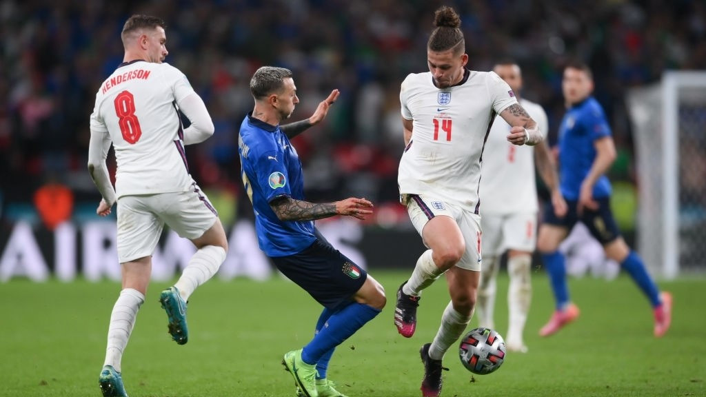 އިޓަލީ އާއި އިންގްލެންޑް ބައްދަލުކުރި މެޗުގެ ތެރެއިން - ފޮޓޯ: ގެޓީ އިމޭޖަސް