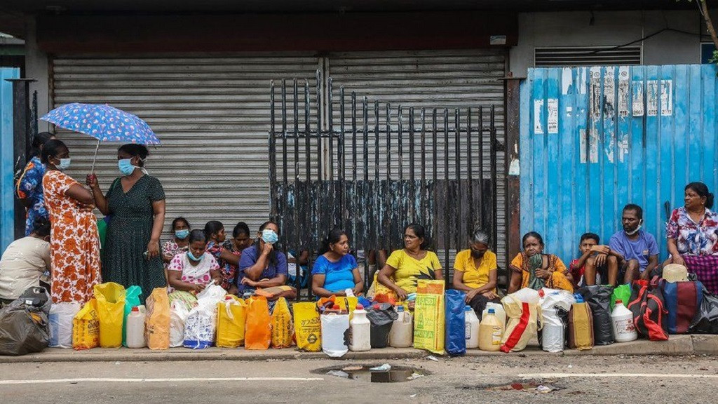 ސްރީލަންކާގައި ކަރާސީނު ތެޔޮގަންނަން ކިއުހަދާފައި