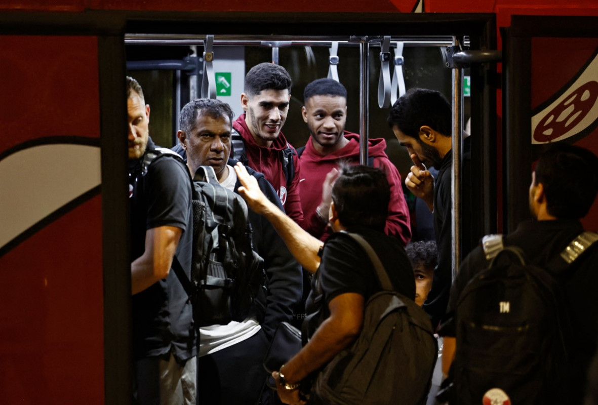 ފީފާ ވޯލްޑް ކަޕް - ގަތަރު ޓީމު ދޯހާއަށް ދަތުރުކުރުން