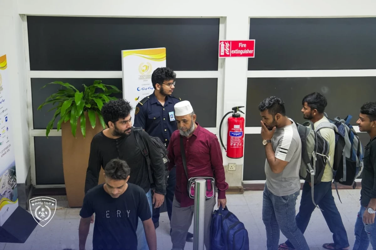 A photo of travelers, publicized by the Immigration department