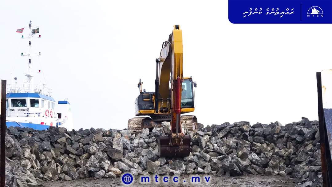 ފޭސޫ ބަނދަރު ތަރައްޤީ ކުރުން