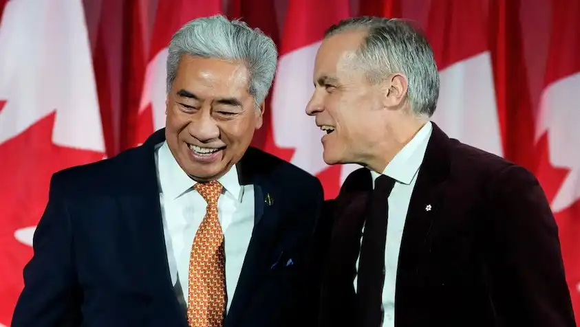 ކޮންޒަވޭޓިވް ޕާޓީ އިން ވަކިވެ ލިބަރަލް ޕާޓީއާ ގުޅުނު މެމްބަރު މައިކަލް މާ، އަދި ކެނެޑާގެ ބޮޑު ވަޒީރު ކާނީ