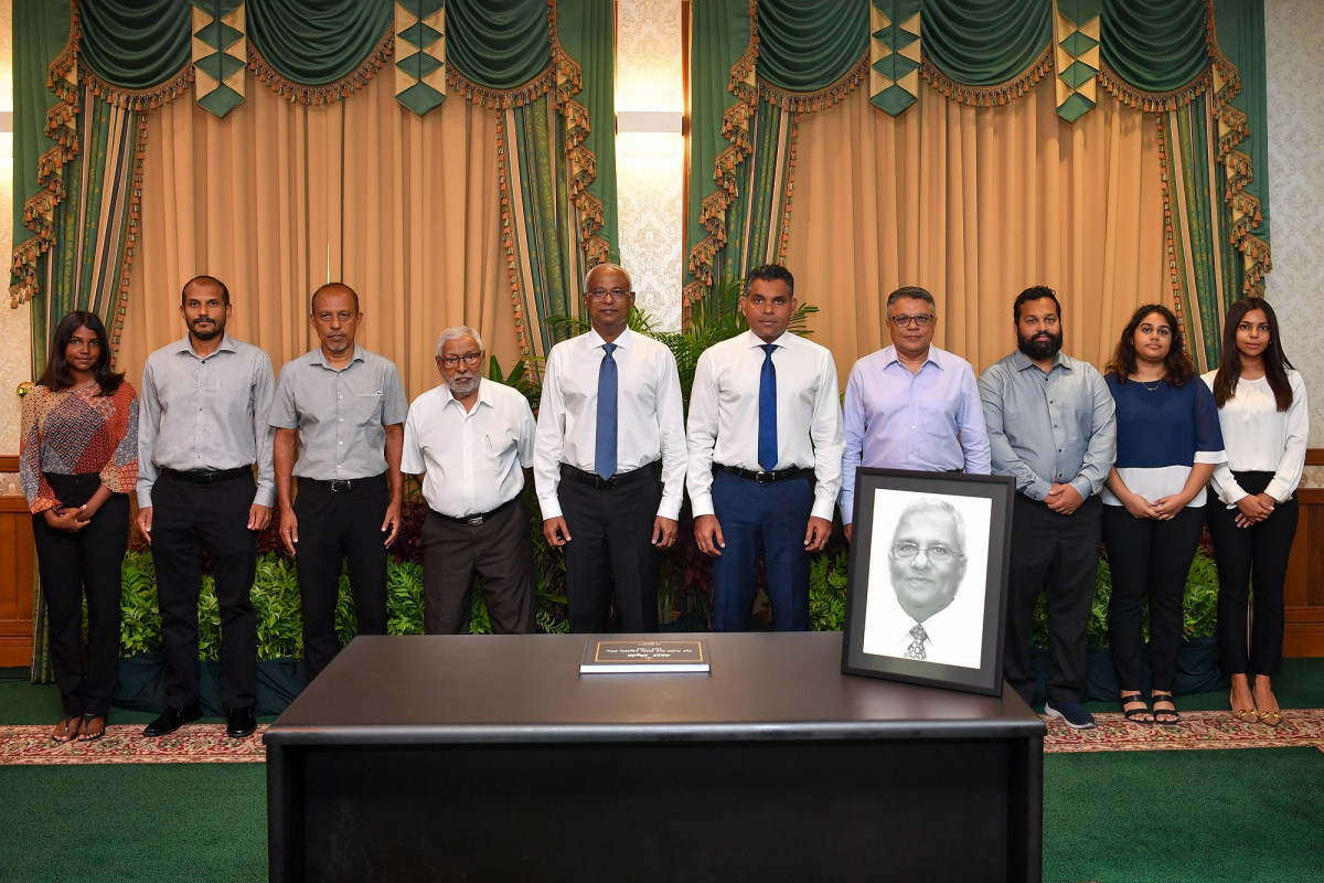 ރައީސް އަލްމަރްހޫމް އަބްދުﷲ ޖަމީލްގެ އާއިލީ ބޭފުޅުންނާއެކު