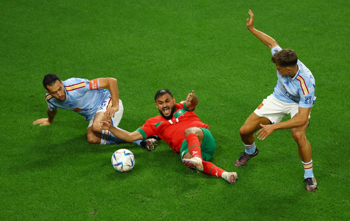 މޮރޮކޯ އަދި ސްޕެއިން ކުޅުނު މެޗުގެ ތެރެއިން - ފޮޓޯ: ރޮއިޓާސް