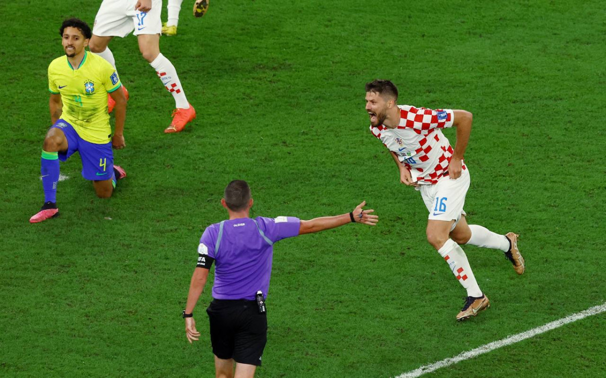 ބްރެޒިލް އަދި ކްރޮއޭޝިއާ ކުޅުނު މެޗުގެ ތެރެއިން - ފޮޓޯ: ރޮއިޓާސް