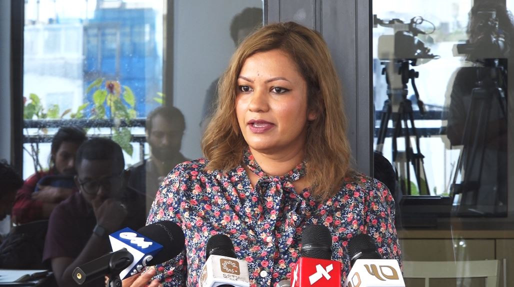 ދަ ޑިމޮކްރެޓްސްގެ ތަރުޖަމާން އަފްޝަން