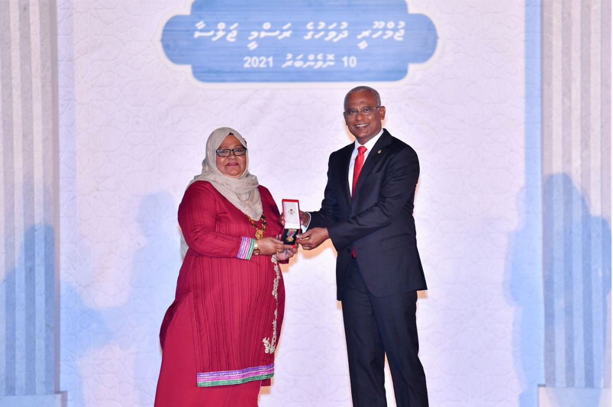 ފަންސާސް އަހަރާއި މަހެއްހާ ދުވަހު ސަރުކާރަށް ޚިދުމަތް ކުރެއްވި ފާއިޒާ އަބްދުލްގާދިރު