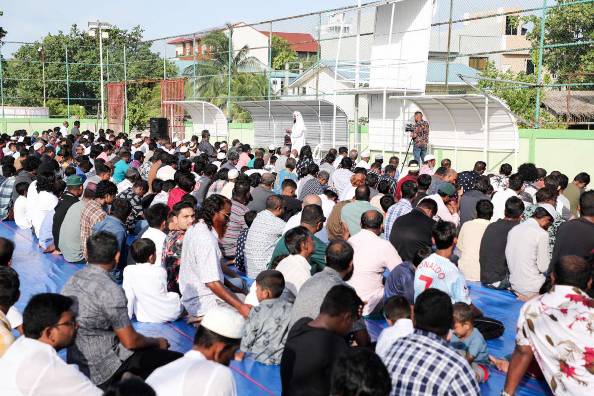 Eid-al-Fitr congregation in K. Dhiffushi
