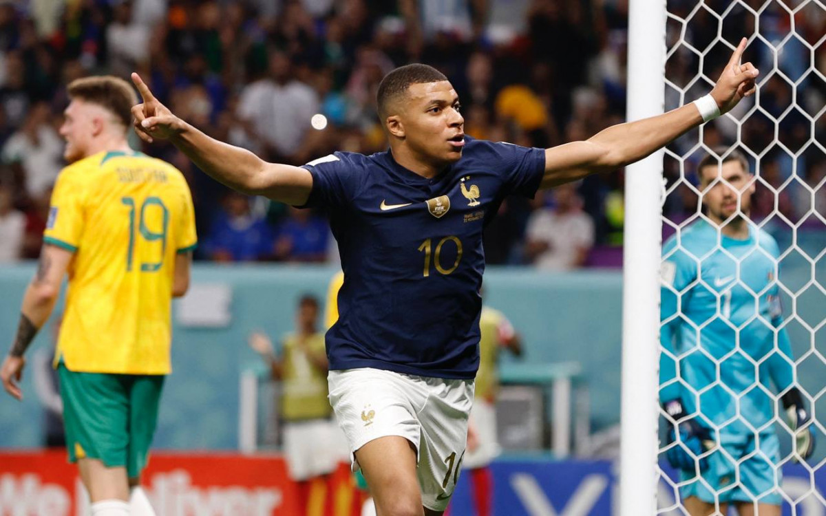 ފްރާންސް އަދި އޮސްޓްރޭލިޔާ ކުޅުނު މެޗުގެ ތެރެއިން - ފޮޓޯ: ރޮއިޓާސް