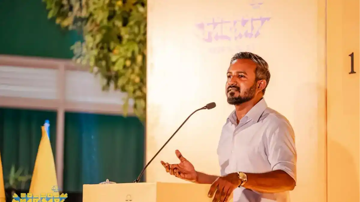 "ރައްޔިތުން ބޭނުމެއް ނުވޭ މާލޭގައި އިންނަ ބޮޑު ދޮގު ބޮނޑިއެއްގެ ބަހެއް!"