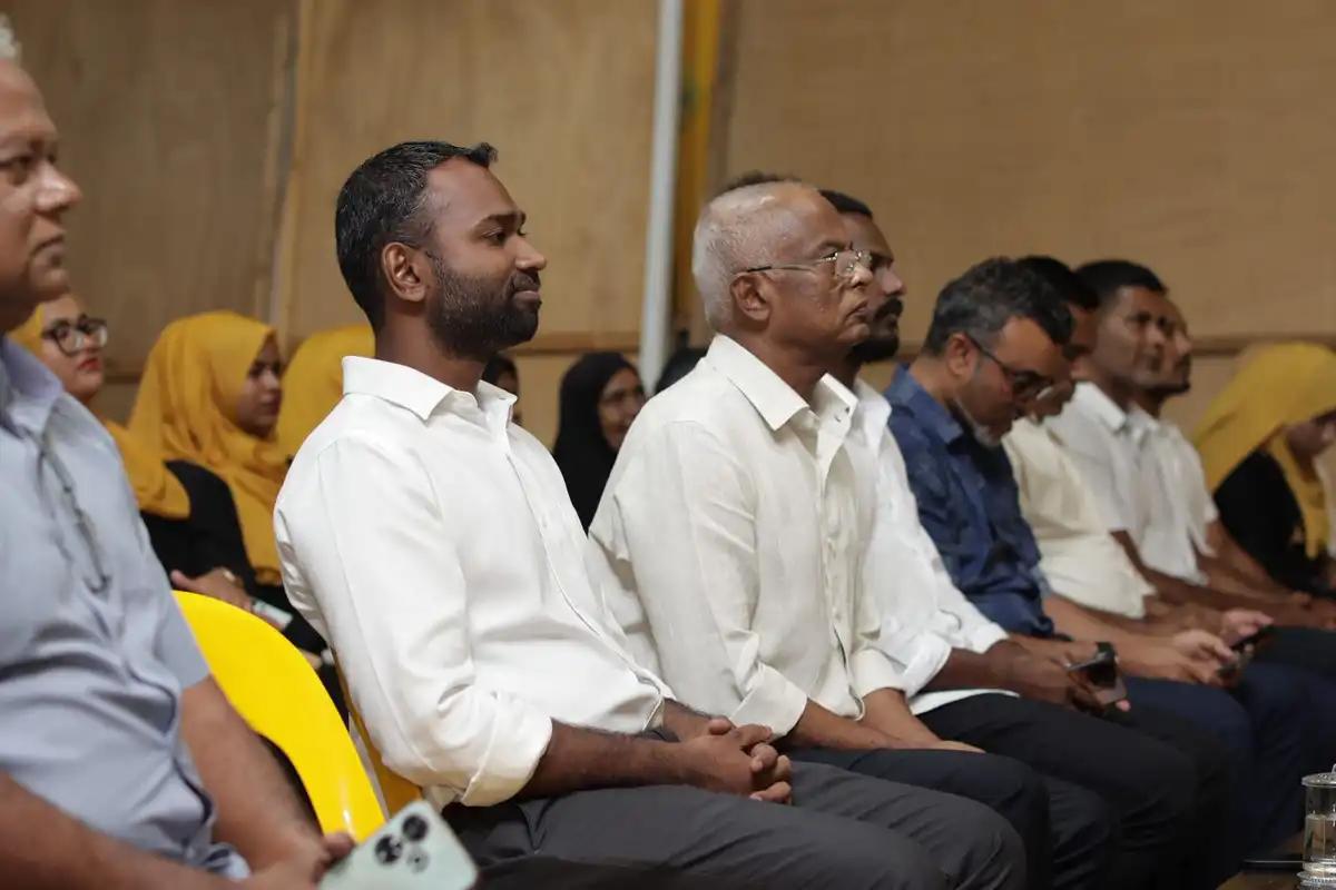 ކުރީގެ ރައީސް އިބްރާހިމް މުހައްމަދު ސޯލިހު މީކާއިލް ނަސީމާއެކު ހިންނަވަރު ޖަލްސާގައި.
