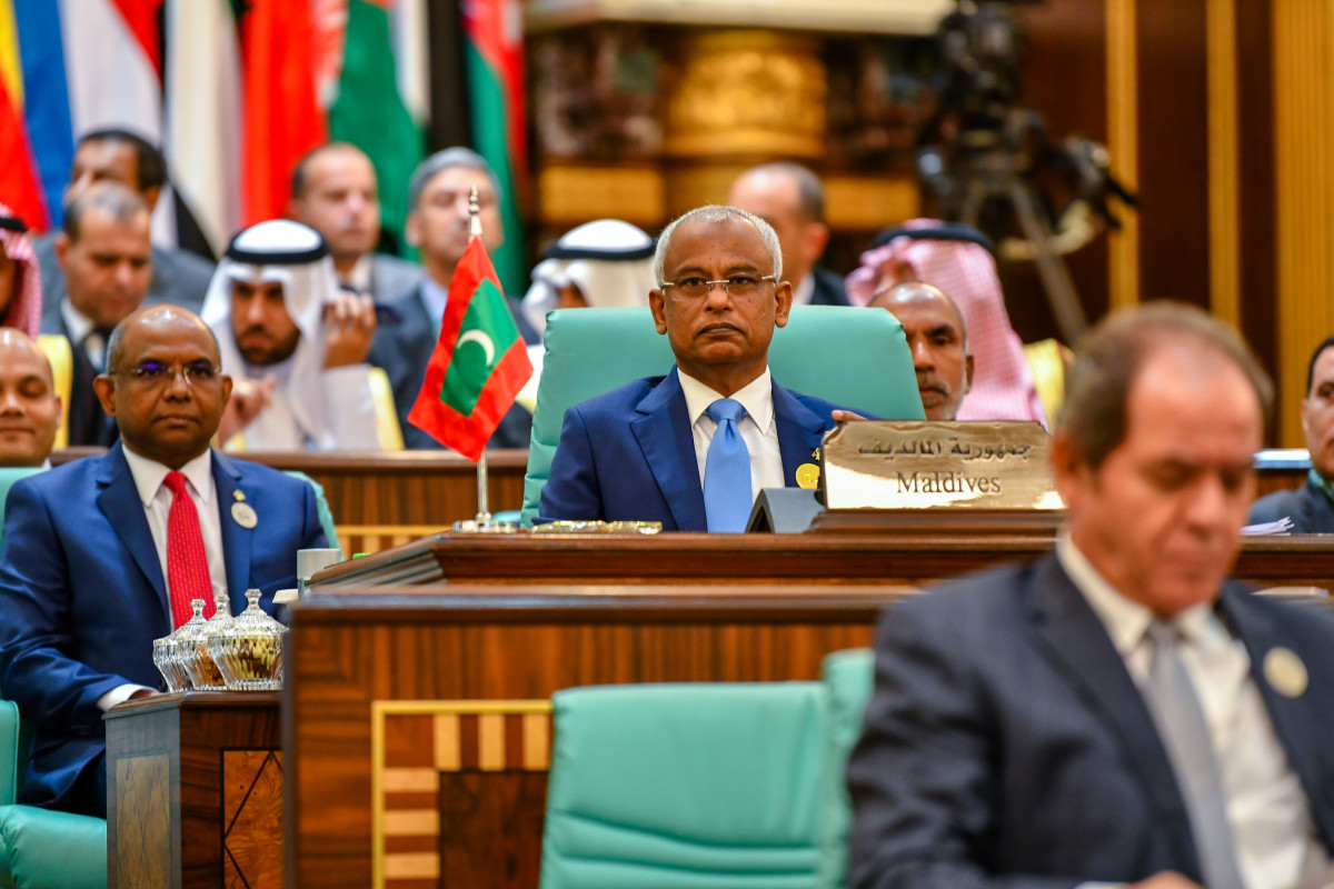 ރައީސް އިބްރާހިމް މުހައްމަދު ސޯލިހު އޯއައިސީގެ ސަމިޓުގައި، އަރިހުގައި ހާރިޖީ ވަޒީރު އަބްދުﷲ ޝާހިދު