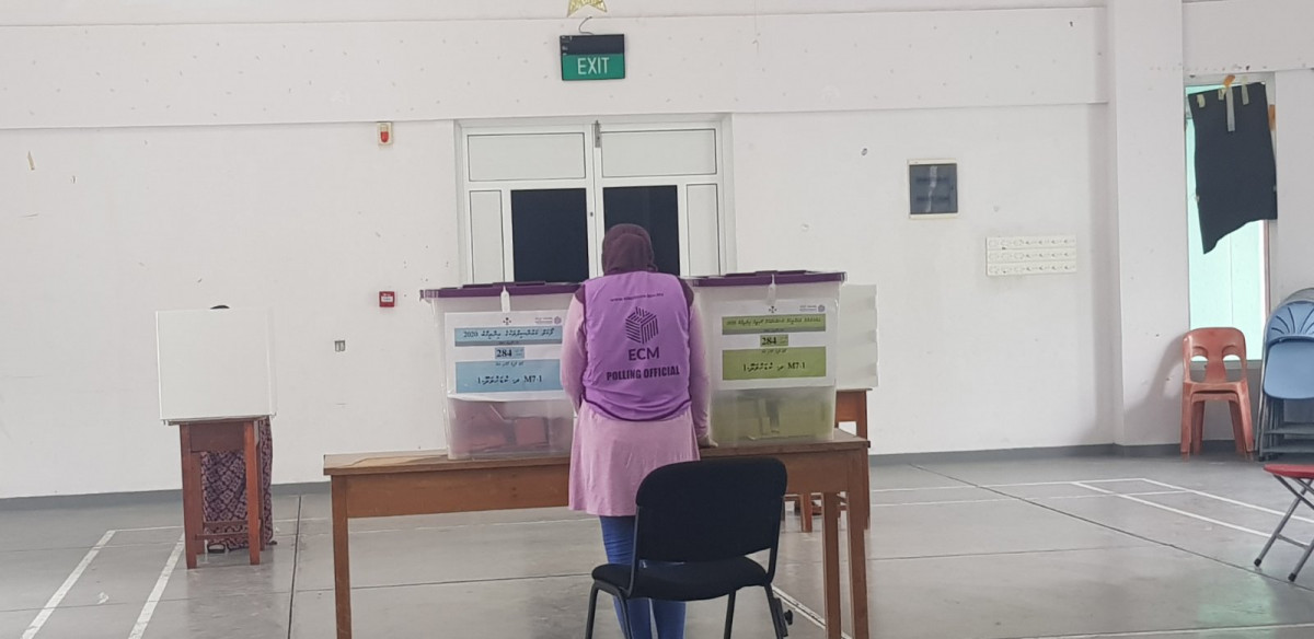 ލޯކަލް ކައުންސިލް އަދި އިންތިހާބުގެ ވޯޓުލުން