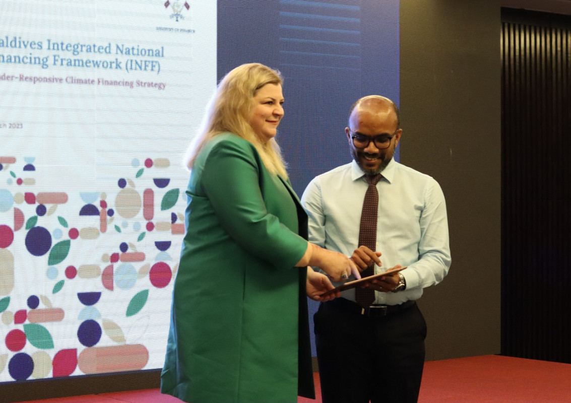 އައި.އެން.އެން.އެފް އިފްތިތާހުކުރުން