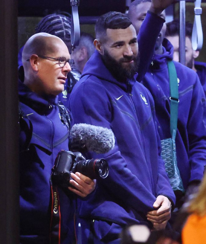 ފްރާންސް ޓީމުގެ ބެންޒެމާ ބަހުގައި މަޑުކޮށްލައިގެން: ފޮޓޯ - ރޮއިޓާސް 