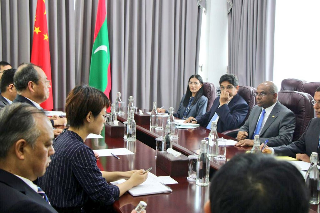 ޔުނާން ޕްރޮވިނެންސްގެ ގަވަރުނަރު ރުއާން، މިނިސްޓަރު ޝާހިދުއާއެކު ބޭއްވެވި ބައްދަލުކުރެއްވުމުގެ ތެރެއިން