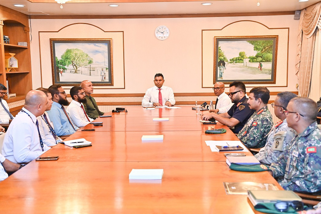ރައީސް އޮފީހުގައި ބޭއްވެވި ބައްދަލުކުރެއްވުމުގެ ތެރެއިން