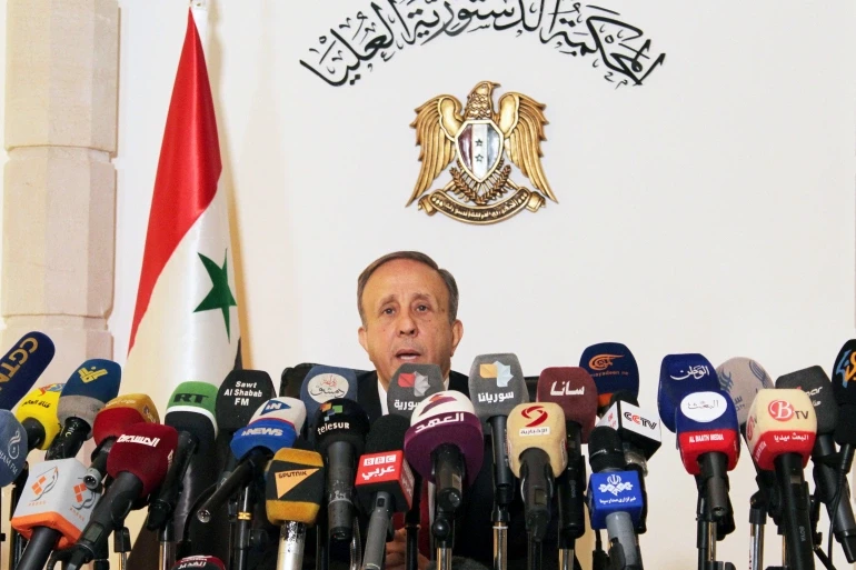 ސީރިޔާގެ ހަޔަރ ކޮންސްޓިޓިއުޝަނަލް ކޯޓުގެ ފަނޑިޔާރުންގެ މަޖިލީހުގެ ރައީސް ޖިހާދު އައްލަހަމް ނޫސްވެރިންނަށް މައުލޫމާތު ދެއްވަނީ