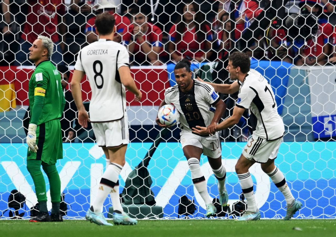 ޖަރުމަނު އަދި ކޮސްޓަރިކާ ކުޅުނު މެޗުގެ ތެރެއިން - ފޮޓޯ: ރޮއިޓާސް