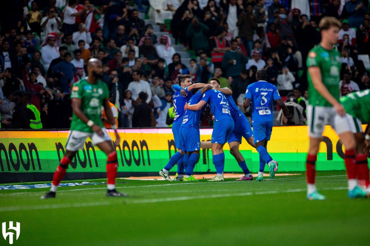 މެޗުގައި ލަނޑު ޖެހުމަށްފަހު އަލް ޙިލާލްގެ ކުޅުންތެރިން އުފާ ފާޅު ކުރަނީ