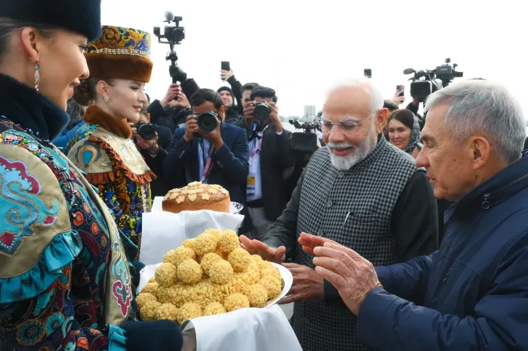 ބްރިކްސް ސަމިޓްގައި ބައިވެރިވެ ވަޑައިގަތުމަށް އިންޑިއާގެ ބޮޑުވަޒީރު ރަޝިއާގެ ކަޒާން އަށް ވަޑައިގަތުން