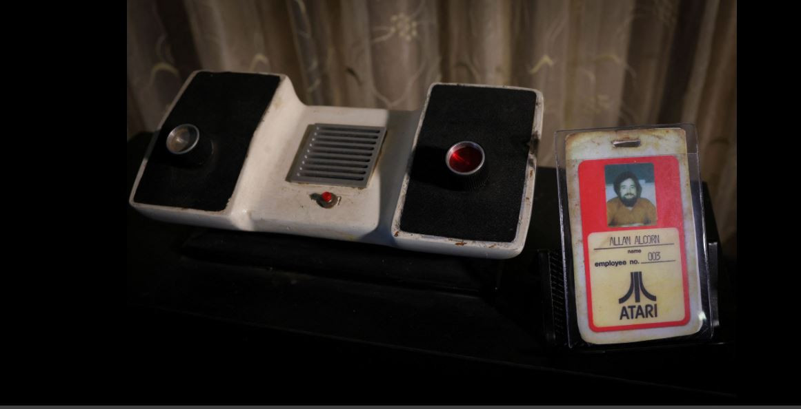 ސްޓީވް ޖޮބްސް ސޮއިކޮށްފައިހުރި ބައެއް ތަކެތި