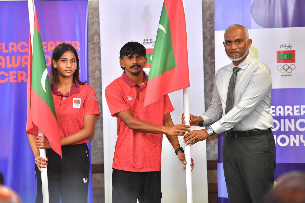 ދީމާއާއި އިބާދުالله އާ ރައީސް ދިދަ ހަވާލުކޮށްދެއްވަނީ