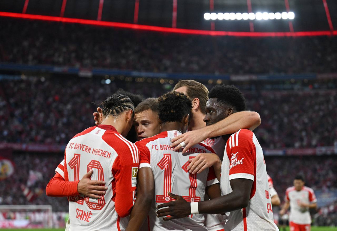 މެޗުގައި ލަނޑު ޖެހުމަށްފަހު ބަޔާންގެ ކުޅުންތެރިން އުފާ ފާޅު ކުރަނީ