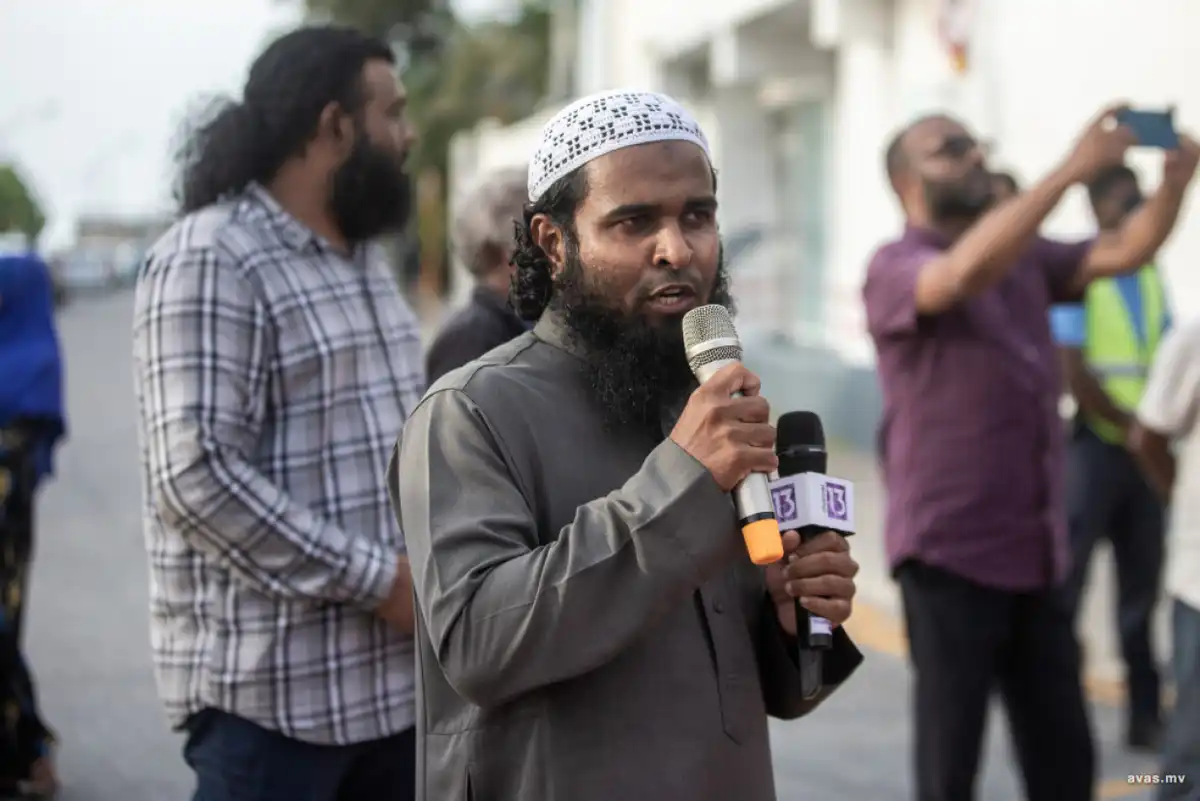 ދީނީ އިލްމުވެރިޔާ ޝެއިހް ނިޝާން އާދަމް