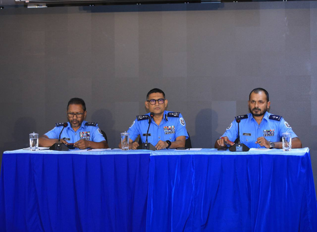 ފުލުހުން ބޭއްވި ނޫސްވެރިންގެ ބައްދަލުވުން