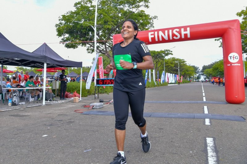 މެޑަމް ފަޒްނާ، ޓީއެފްޖީން ބޭއްވި މެރަތަންއެއް ނިންމަވަނީ