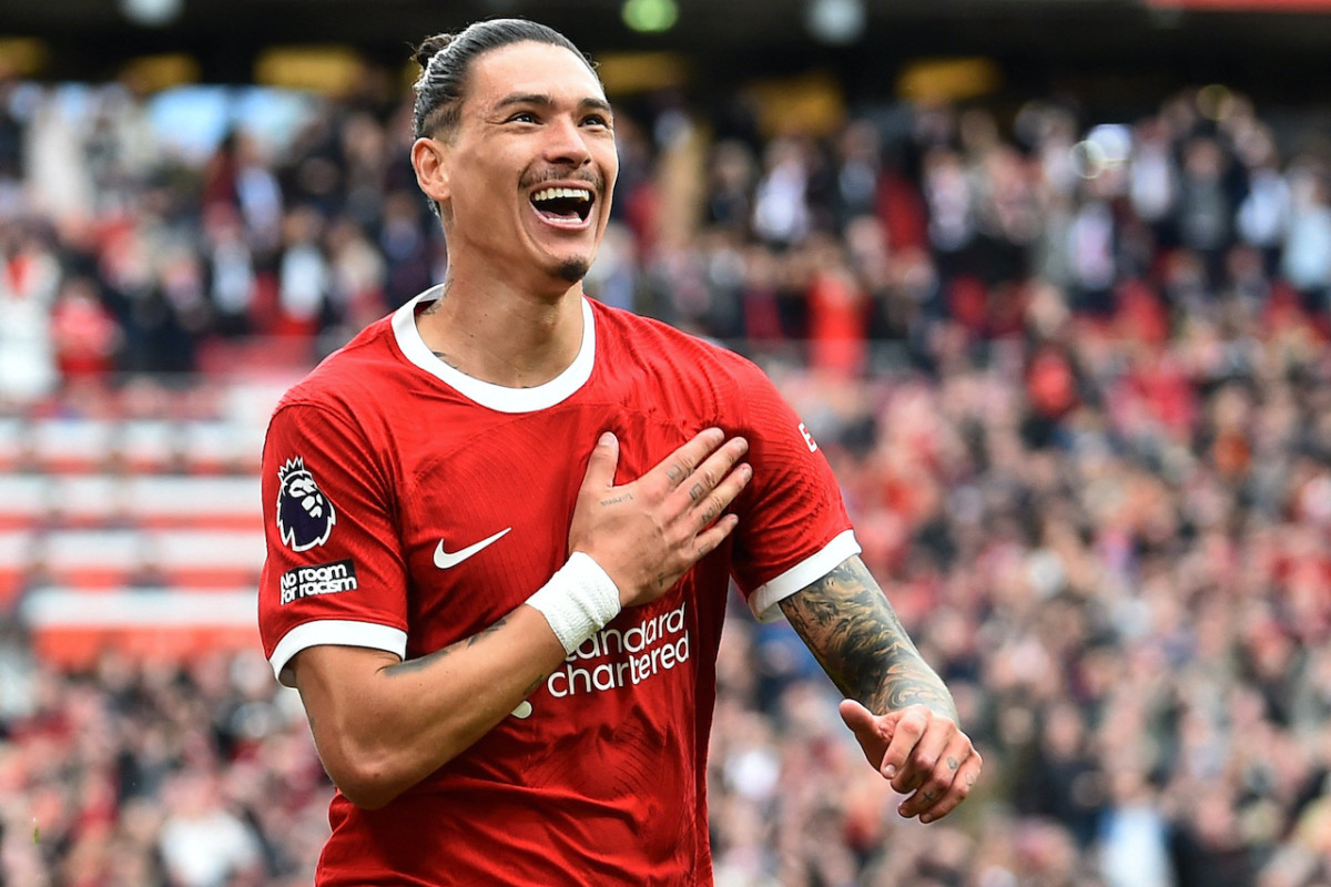 ނޫނޭޒް ދެވަނަ ފަހަރަށް ލިވަޕޫލަށް ކުރިހޯދައިދިނުމަށްފަހު - ފޮޓޯ: ރޮއިޓަރސް