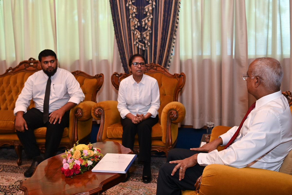 ރިޟްވާނުގެ މަރުގެ މައްސަލައިގެ ރިޕޯޓް ރައީސްއަށް އެރުވުމަށްފަހު ކޮމިޝަންގެ މެންބަރުން ރައީސްއާއި ބައްދަލުކުރައްވަނީ