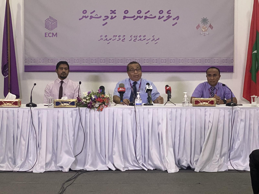 އިލެކްޝަންސް ކޮމިޝަންގެ ބޭފުޅުން