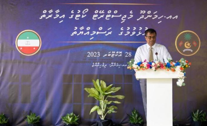 އުއްތަމަ ފަނޑިޔާރު އަލްއުސްތާޛު އަޙްމަދު މުޢުތަޞިމް ޢަދުނާން