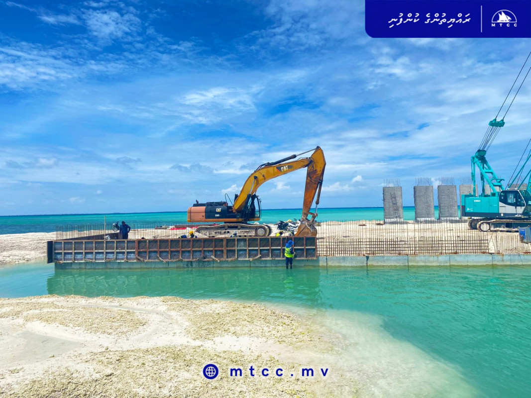 ހުޅުދޫ ބަނދަރު ތަރއްޤީ ކުރުމުގެ މަޝްރޫޢު