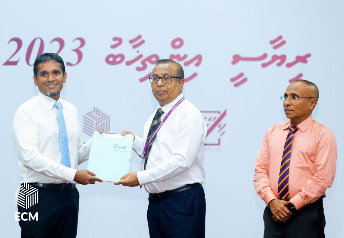 އިލްޔާސް ލަބީބުގެ ކެންޑިޑެސީ ފޯމު އީސީއަށް ހުށަހަޅުއްވައިފި