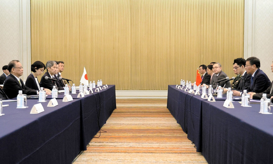 އީސްޓް ޗައިނާ ކަނޑުގެ ސަލާމަތާ ގުޅޭ މަޝްވަރާތައް ޗައިނާ އަދި ޖަޕާންގެ އޮފިޝަލުން ކުރައްވައިފި