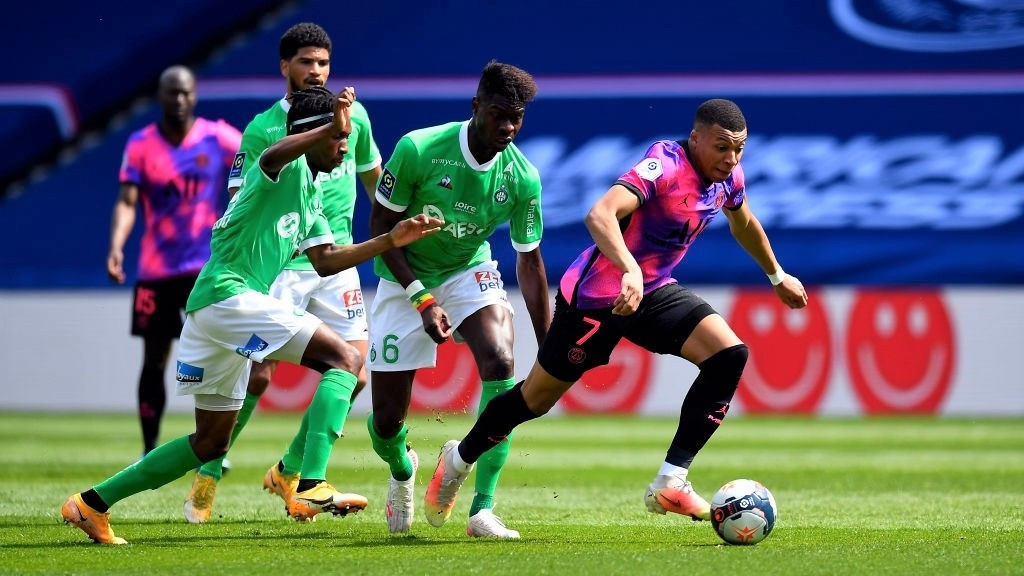 ޕީއެސްޖީ އާއި ސެއިންޓް-އެޓިއެން ބައްދަލުކުރި މެޗުގެ ތެރެއިން: މި މެޗުން ޕީއެސްޖީ މޮޅުވީ 3-2 ން