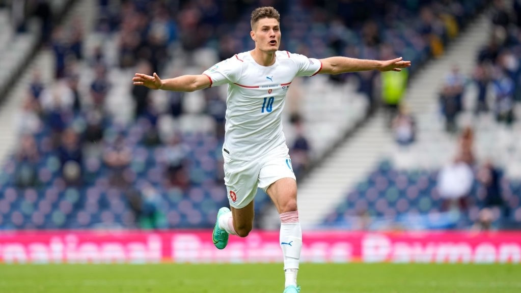 ސްކޮޓްލެންޑާއި ޗެކް ރިޕަބްލިކް ބައްދަލުކުރި މެޗުގެ ތެރެއިން: މި މެޗުން ޗެކް މޮޅުވީ 2-0 ގެ ނަތީޖާއަކުން