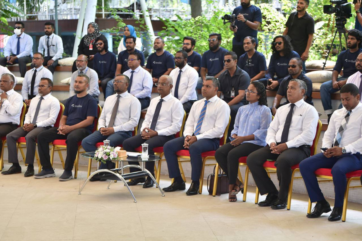 ވަންގަވް ލޯންޗުކުރުމަށް ބޭއްވި ރަސްމިއްޔާތުގައި ސަރުކާރުގެ އިސްވެރިން