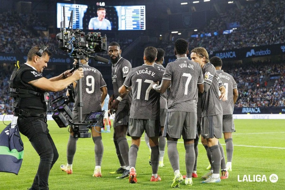 މެޗުގައި ލަނޑު ޖެހުމަށްފަހު ރެއާލްގެ ކުޅުންތެރިން އުފާ ފާޅު ކުރަނީ