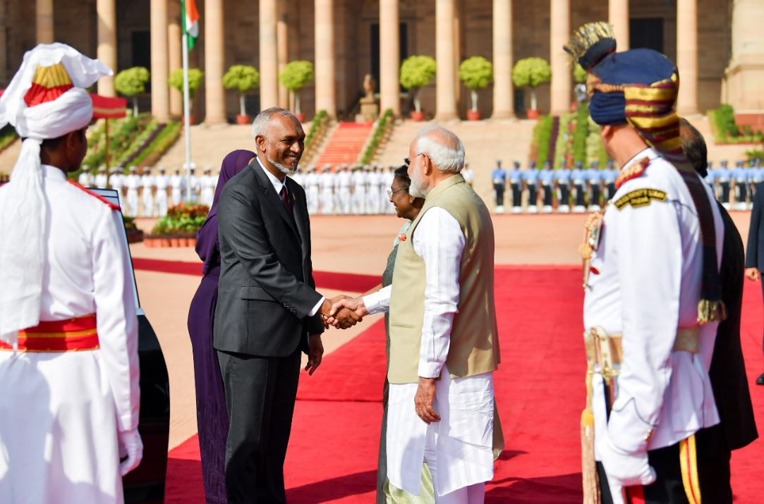 ރައީސް މުއިއްޒު އާއި އިންޑިއާގެ ބޮޑުވަޒީރު ނަރެންދްރަ މޯދީ