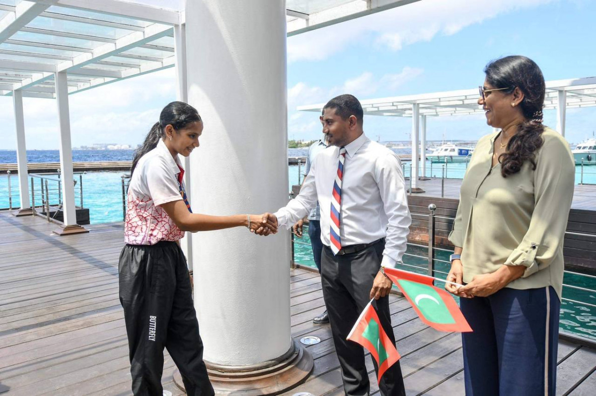 މިނިސްޓަރު މަޚްލޫފް ޓީމަށް މަރުޙަބާ ވިދާޅުވަނީ