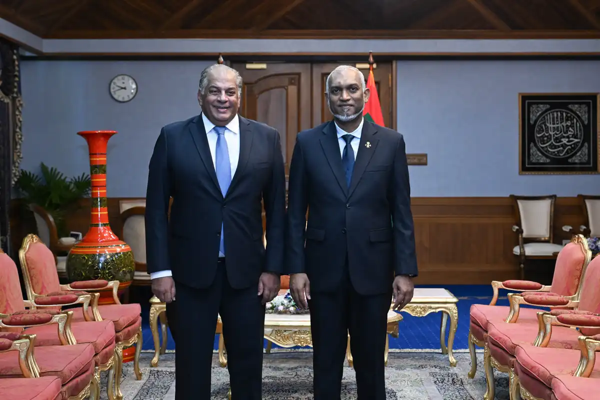 The Egyptian Ambassador to the Maldives pays a farewell call on the President.
