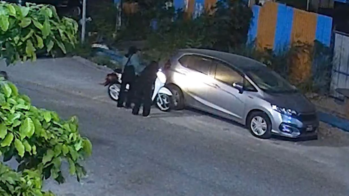 އެކްސިޑެންޓްވުމުން ރިޕޯޓްނުކޮށް ސީން ދޫކޮށް ދިިޔަ މައްސަލައަކާ ގުޅުންހުރި ވީޑިއޯގެ މަންޒަރެއް