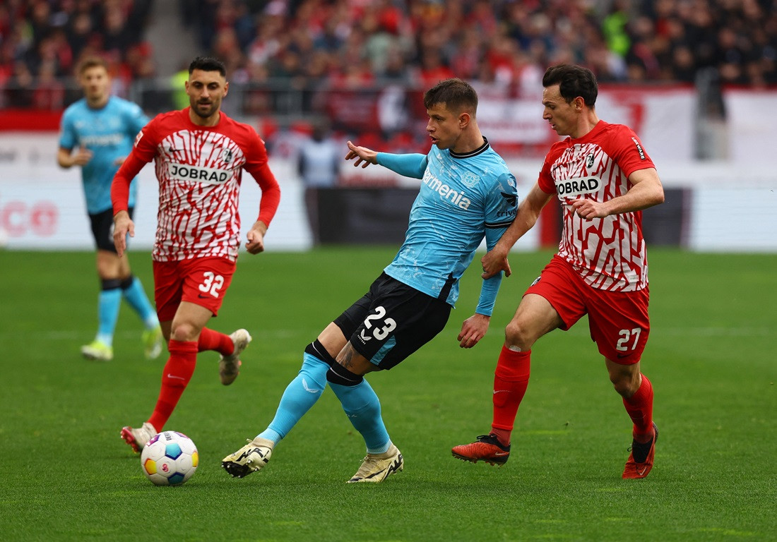 ޖަރުމަނު ލީގުގަައި ބަޔާން މިއުނިކުންް ކުޅުނު މެޗުގެ ތެރެއިން