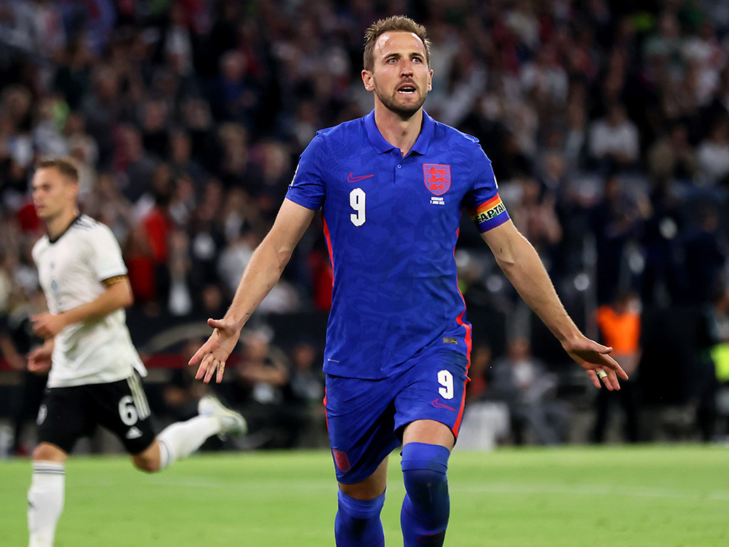 50 ވަނަ ލަނޑަށްފަހު ކޭން އުފާފާޅުކުރަނީ: ފޮޓޯ-ޔުއެފާ ނޭޝަންސް ލީގު