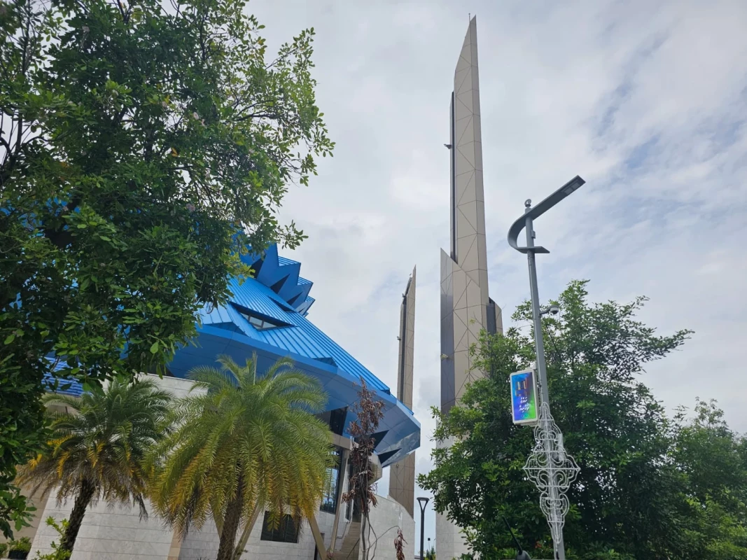 މާލެސިޓީ ކައުންސިލްގެ ސްމާޓް މަގުބައްތިތަކުގެ ސްޕީކަރުތައް