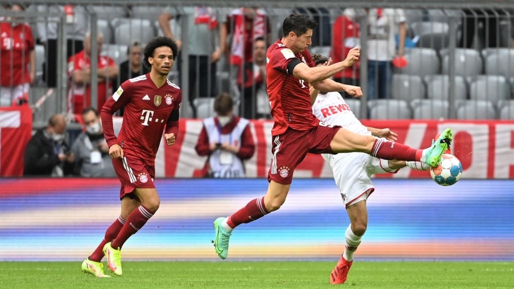 ބަޔާނާއި ކޮލޯން ބައްދަލުކުރި މެޗުގެ ތެރެއިން